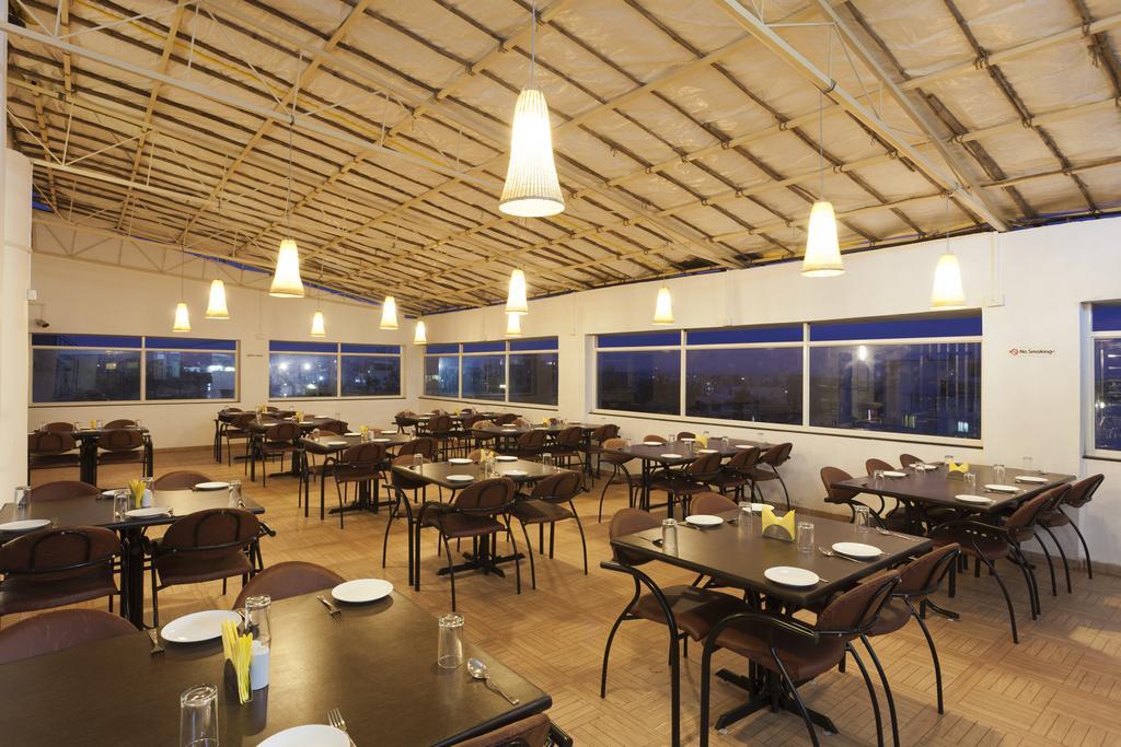 Hotel Atria, Colhapur Exterior foto
